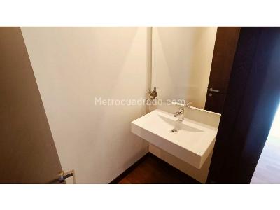Apartamento de 3 alcobas en venta en Chico, Bogotá, 310 m² · foto 10 de 20