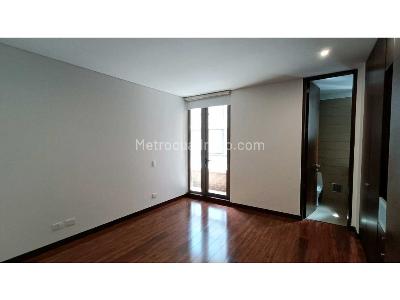 Apartamento de 3 alcobas en venta en Chico, Bogotá, 310 m² · foto 16 de 20