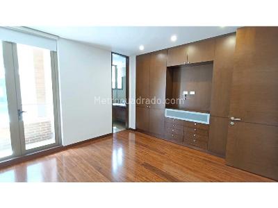 Apartamento de 3 alcobas en venta en Chico, Bogotá, 310 m² · foto 17 de 20