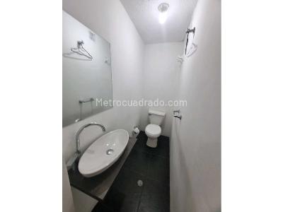 Casa de 3 alcobas en venta en Chico Navarra, Bogotá, 180 m² · foto 7 de 20
