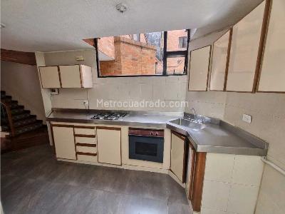 Casa de 3 alcobas en venta en Chico Navarra, Bogotá, 180 m² · foto 9 de 20