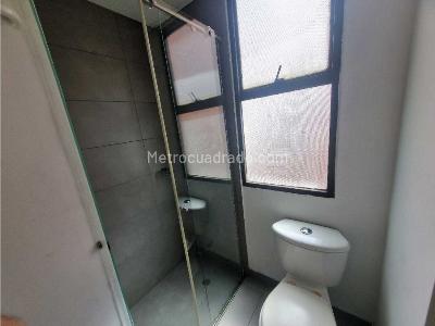 Casa de 3 alcobas en venta en Chico Navarra, Bogotá, 180 m² · foto 14 de 20
