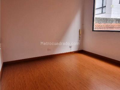 Casa de 3 alcobas en venta en Chico Navarra, Bogotá, 180 m² · foto 15 de 20