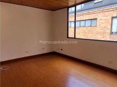 Casa de 3 alcobas en venta en Chico Navarra, Bogotá, 180 m² · foto 17 de 20