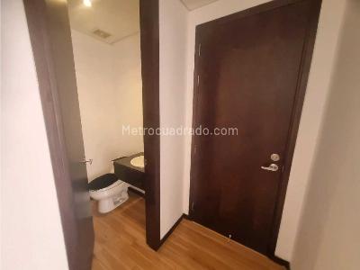 Apartamento de 1 alcoba en arriendo en Chico Reservado, Bogotá, 62 m² · foto 9 de 19