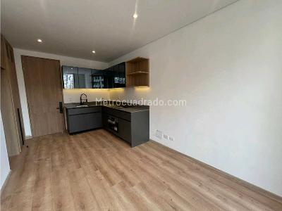 Apartaestudio en venta en Chapinero, Bogotá, 32 m² · foto 3 de 8