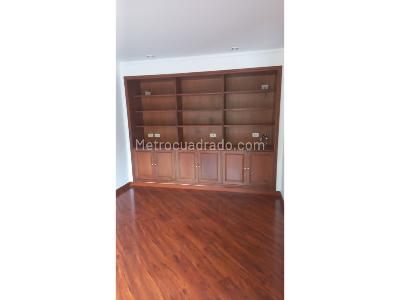 Apartamento de 3 alcobas en arriendo en Chico Navarra, Bogotá, 205 m² · foto 5 de 20