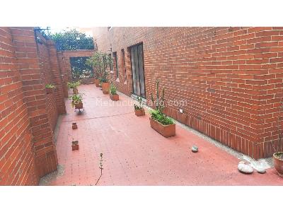 Apartamento de 3 alcobas en arriendo en Chico Navarra, Bogotá, 205 m² · foto 6 de 20