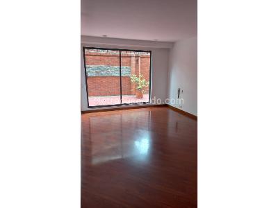 Apartamento de 3 alcobas en arriendo en Chico Navarra, Bogotá, 205 m² · foto 10 de 20
