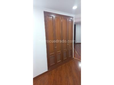 Apartamento de 3 alcobas en arriendo en Chico Navarra, Bogotá, 205 m² · foto 12 de 20