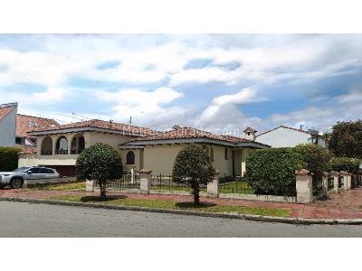 Casa de 4 alcobas en venta en Lindaraja, Bogotá, 415 m² · foto 20 de 20
