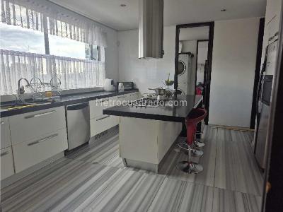 Apartamento en arriendo en Virrey, Bogotá · foto 8 de 17