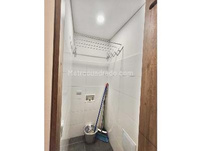 Apartaestudio en venta en Chico, Bogotá, 38 m² · foto 13 de 19