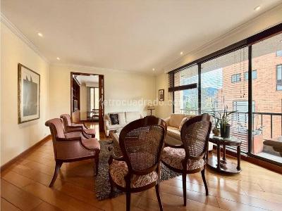 Apartamento en venta en Chico Norte, Bogotá · foto 3 de 14