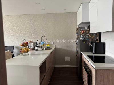 Apartamento de 2 alcobas en venta en Molinos Norte, Bogotá, 65 m² · foto 8 de 20
