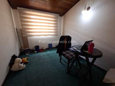 Casa de 3 alcobas en venta en Torremolinos, Bogotá, 183 m² · foto 9 de 14