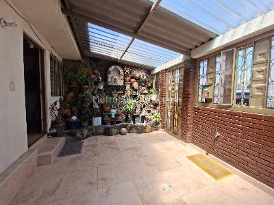 Casa de 3 alcobas en venta en Torremolinos, Bogotá, 183 m² · foto 2 de 14
