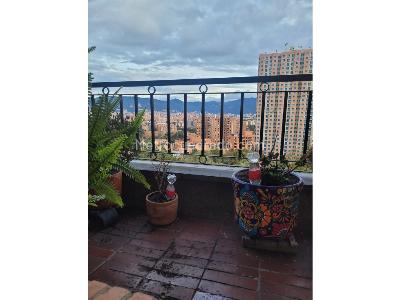 Apartamento de 3 alcobas en venta en Casablanca, Bogotá, 164 m² · foto 3 de 20