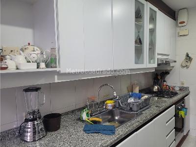 Apartamento de 3 alcobas en venta en Casablanca, Bogotá, 164 m² · foto 7 de 20