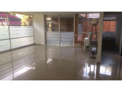 Apartaestudio en venta en Chico Navarra, Bogotá, 46 m² · foto 7 de 9