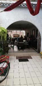 Casa de 3 alcobas en venta en Santa Isabel Occidental, Bogotá, 300 m² · foto 2 de 11