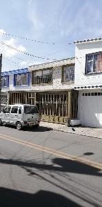 Casa de 3 alcobas en venta en Santa Isabel Occidental, Bogotá, 300 m² · foto 3 de 11