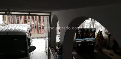 Casa de 3 alcobas en venta en Santa Isabel Occidental, Bogotá, 300 m² · foto 9 de 11