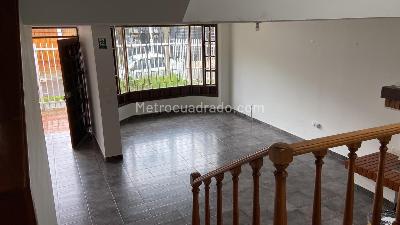 $1.200.000.000 en La Alhambra Central