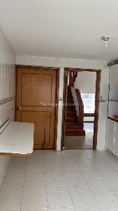 Casa de 4 alcobas en venta en La Alhambra Central, Bogotá, 330 m² · foto 9 de 20