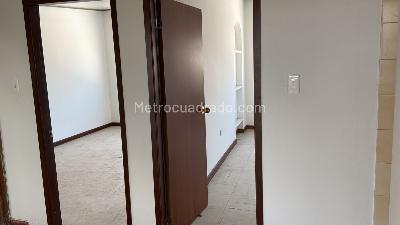 Casa de 5 alcobas en venta en Florida Blanca, Bogotá, 450 m² · foto 5 de 19
