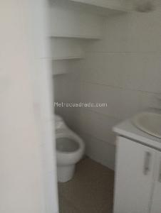 Casa de 5 alcobas en venta en Suba Lombardia, Bogotá, 80 m² · foto 10 de 17