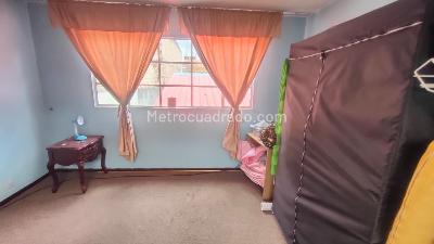 Casa de 5 alcobas en venta en El Claret Sur, Bogotá, 200 m² · foto 5 de 15