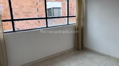 Casa de 5 alcobas en venta en Bosque De San Carlos, Bogotá, 130 m² · foto 6 de 20