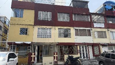 Casa de 5 alcobas en venta en Bosque De San Carlos, Bogotá, 130 m² · foto 2 de 20