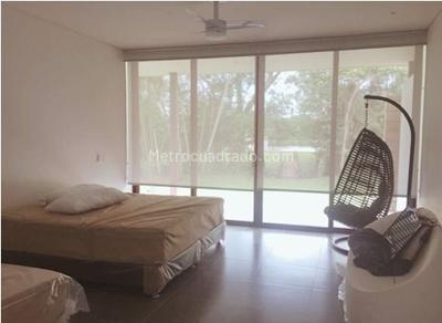 Casa de 4 alcobas en arriendo en Hacienda La Primavera, Villavicencio, 450 m² · foto 14 de 15