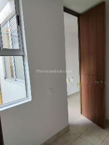 Apartamento de 3 alcobas en venta en Villas De Granada, Bogotá, 84 m² · foto 8 de 20