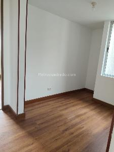 Apartamento de 3 alcobas en venta en Villas De Granada, Bogotá, 84 m² · foto 14 de 20