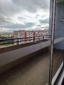 Apartamento de 3 alcobas en venta en Villas De Granada, Bogotá, 84 m² · foto 4 de 20