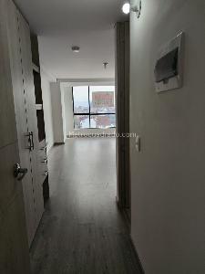 Apartaestudio en arriendo en El Chico Lago Gaitan, Bogotá, 25 m² · foto 4 de 8