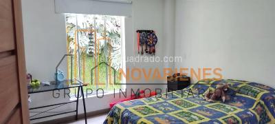 Casa de 5 alcobas en venta en Catedral, Envigado, 399 m² · foto 8 de 15