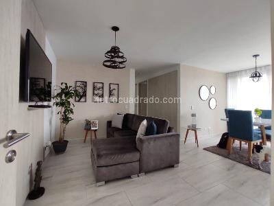 Apartamento de 3 alcobas en venta en Las Lomitas, Sabaneta, 72 m² · foto 2 de 20