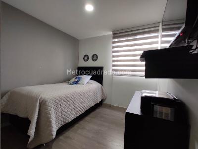 Apartamento de 3 alcobas en venta en Las Lomitas, Sabaneta, 72 m² · foto 17 de 20