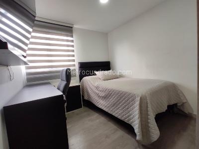 Apartamento de 3 alcobas en venta en Las Lomitas, Sabaneta, 72 m² · foto 18 de 20