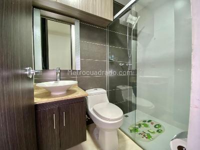 Apartamento de 3 alcobas en venta en Loma De Las Brujas, Envigado, 105 m² · foto 12 de 20