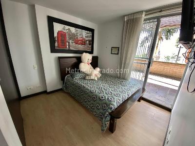 Apartamento de 3 alcobas en venta en Loma De Las Brujas, Envigado, 105 m² · foto 13 de 20