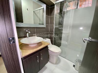 Apartamento de 3 alcobas en venta en Loma De Las Brujas, Envigado, 105 m² · foto 15 de 20