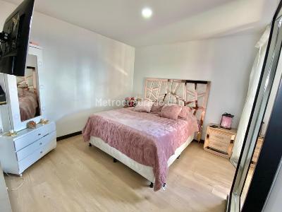 Apartamento de 3 alcobas en venta en Loma De Las Brujas, Envigado, 105 m² · foto 16 de 20