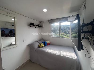 Apartamento de 3 alcobas en venta en San Jose, Sabaneta, 56 m² · foto 12 de 15