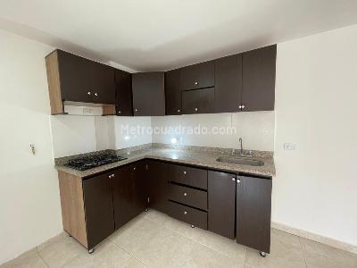 Apartamento de 3 alcobas en venta en San Joaquin, Sabaneta, 106 m² · foto 2 de 20