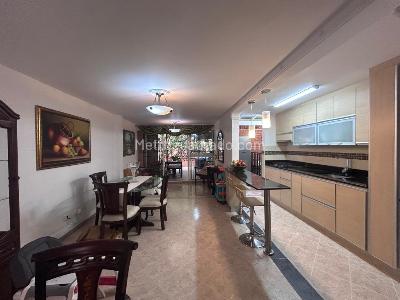Casa de 3 alcobas en venta en Belen, Medellín, 156 m² · foto 3 de 20
